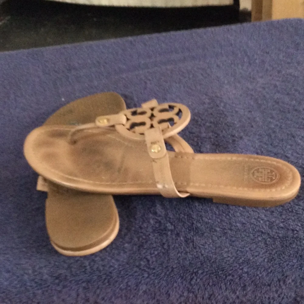 Tory Burch Miller Logo Thong Sandals in Taupe - Picture 6 of 8